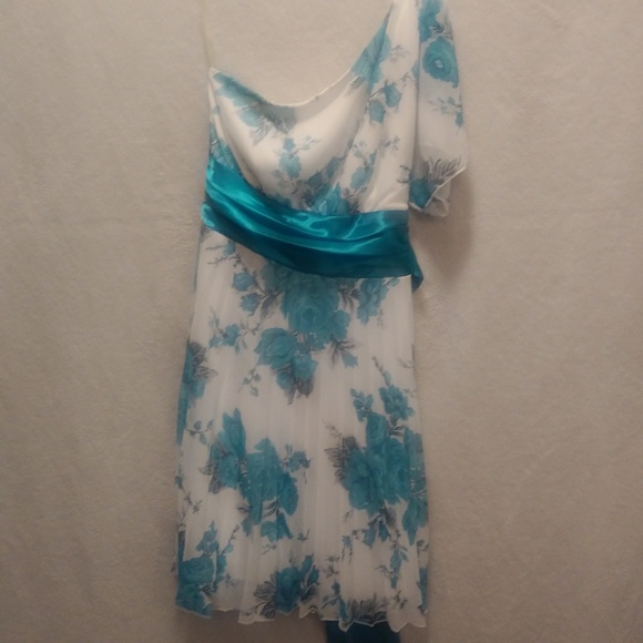 Speechless Floral Formal Dress l Cocktail Dress - Picture 3 of 8